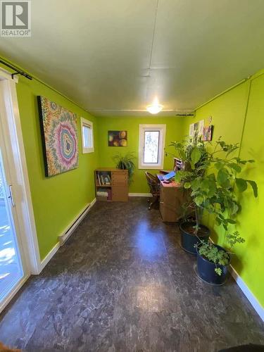 6887 16Th Street, Grand Forks, BC - Indoor Photo Showing Other Room