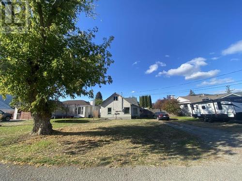 6887 16Th Street, Grand Forks, BC - Outdoor