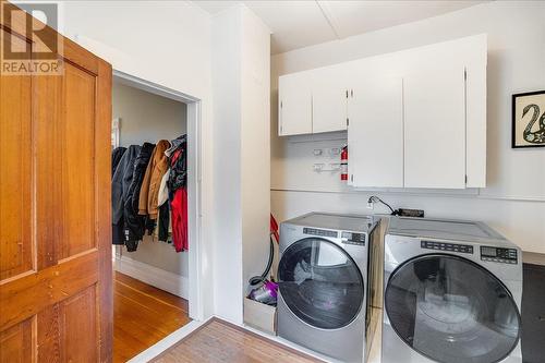 606 Carbonate Street, Nelson, BC - Indoor Photo Showing Laundry Room