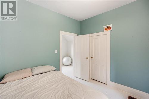 606 Carbonate Street, Nelson, BC - Indoor Photo Showing Bedroom