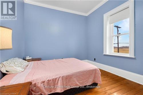 7387 County Rd 9, Greater Napanee, ON - Indoor Photo Showing Bedroom