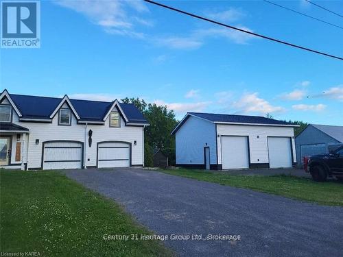 7387 County Rd 9, Greater Napanee, ON - Outdoor