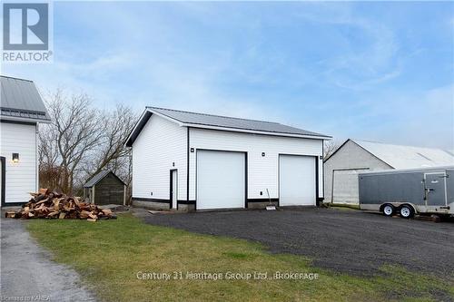 7387 County Rd 9, Greater Napanee, ON - Outdoor