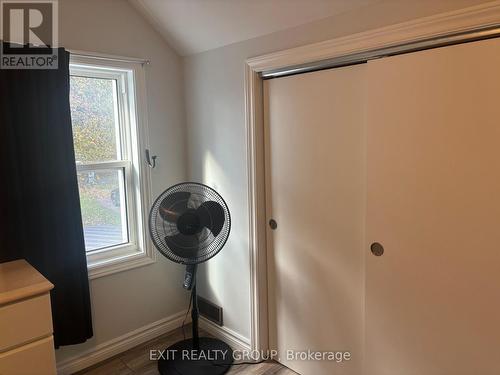 18 Frank Street, Belleville, ON - Indoor Photo Showing Other Room