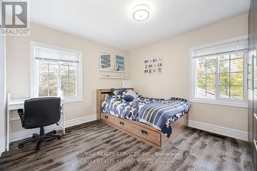 15075 Humberstation Road, Caledon, ON - Indoor Photo Showing Bedroom