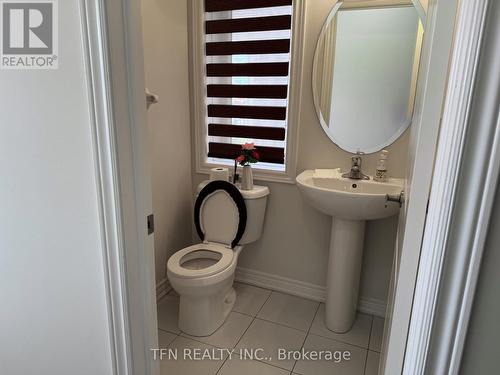 48 Boathouse Road, Brampton, ON - Indoor Photo Showing Bathroom