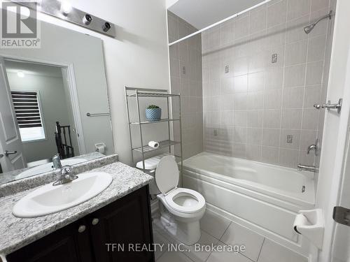 48 Boathouse Road, Brampton, ON - Indoor Photo Showing Bathroom