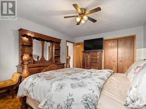 5472 Bourget Drive, Mississauga, ON - Indoor Photo Showing Bedroom