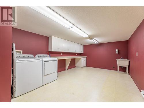 9719 Brown Street, Summerland, BC - Indoor Photo Showing Laundry Room