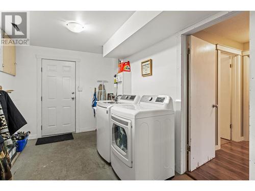 3800 35A Street, Vernon, BC - Indoor Photo Showing Laundry Room