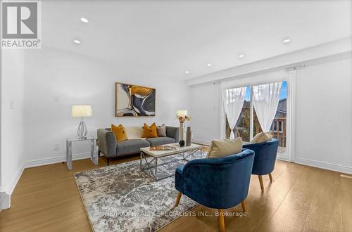 67 Winterfold Drive, Brampton, ON - Indoor Photo Showing Living Room