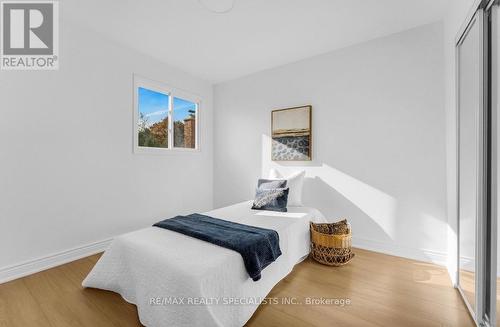 67 Winterfold Drive, Brampton, ON - Indoor Photo Showing Bedroom