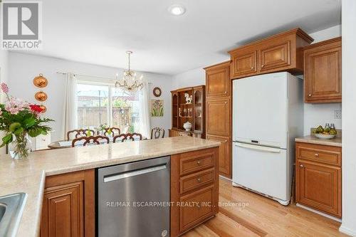 3918 Pleasantview Lane, Lincoln, ON - Indoor Photo Showing Kitchen