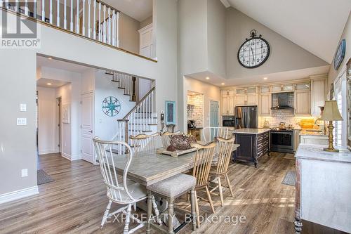 41 Valiant Circle, Hamilton, ON - Indoor Photo Showing Dining Room