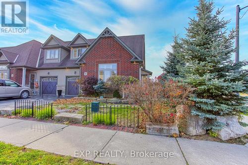 41 Valiant Circle, Hamilton, ON - Outdoor