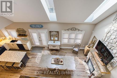 41 Valiant Circle, Hamilton, ON - Indoor Photo Showing Living Room With Fireplace