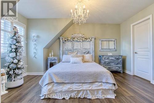 41 Valiant Circle, Hamilton, ON - Indoor Photo Showing Bedroom