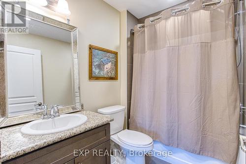 4 Valiant Circle, Hamilton, ON - Indoor Photo Showing Bathroom