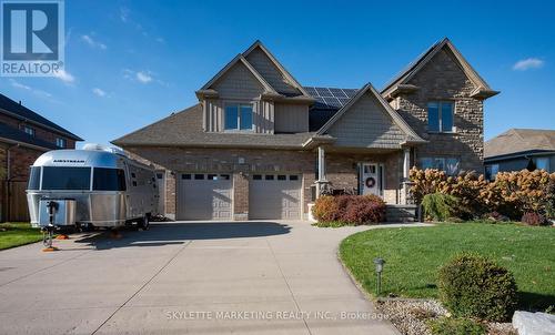 536 Juliana Drive, Strathroy-Caradoc, ON - Outdoor With Facade