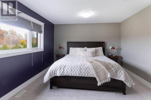 536 Juliana Drive, Strathroy-Caradoc, ON - Indoor Photo Showing Bedroom