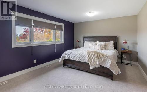 536 Juliana Drive, Strathroy-Caradoc, ON - Indoor Photo Showing Bedroom