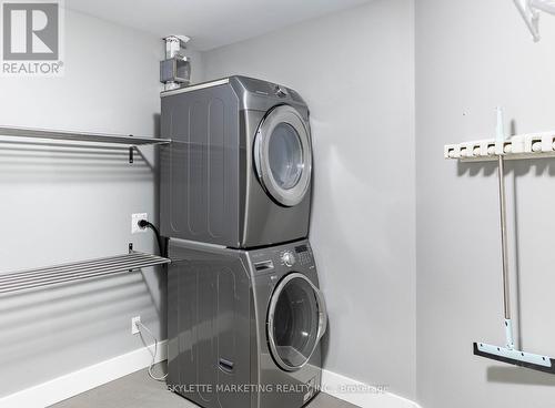 536 Juliana Drive, Strathroy-Caradoc, ON - Indoor Photo Showing Laundry Room