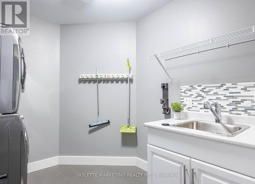 536 Juliana Drive, Strathroy-Caradoc, ON - Indoor Photo Showing Laundry Room