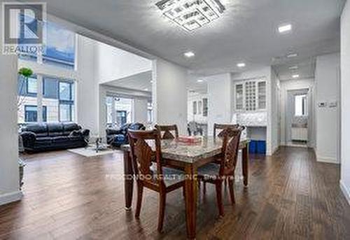 Room 1 - 528 Jones Road, Hamilton, ON - Indoor Photo Showing Dining Room