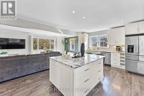 121 Louth Street, St. Catharines, ON - Indoor Photo Showing Kitchen