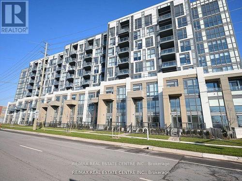 715 - 509 Dundas Street W, Oakville, ON - Outdoor With Facade