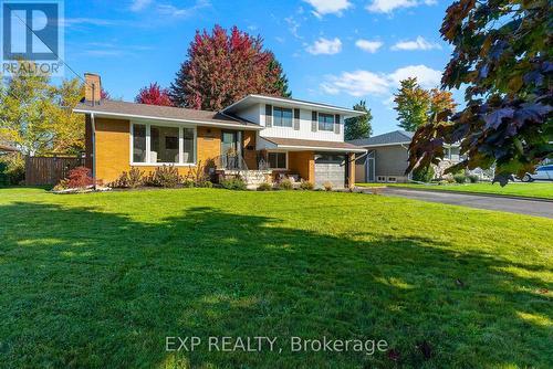 6977 Waterloo Drive, Niagara Falls, ON - Outdoor With Facade