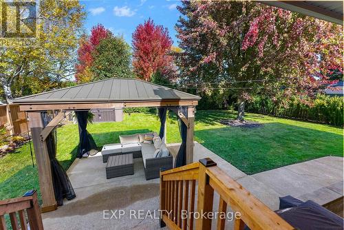 6977 Waterloo Drive, Niagara Falls, ON - Outdoor With Backyard