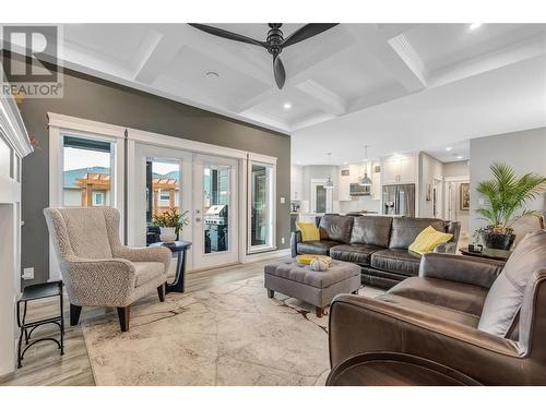 1715 Britton Road, Summerland, BC - Indoor Photo Showing Living Room