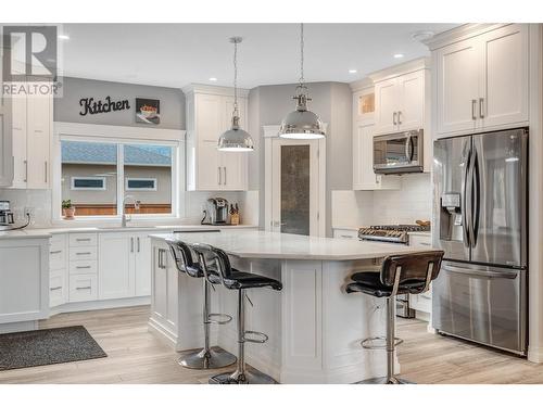 1715 Britton Road, Summerland, BC - Indoor Photo Showing Kitchen With Upgraded Kitchen