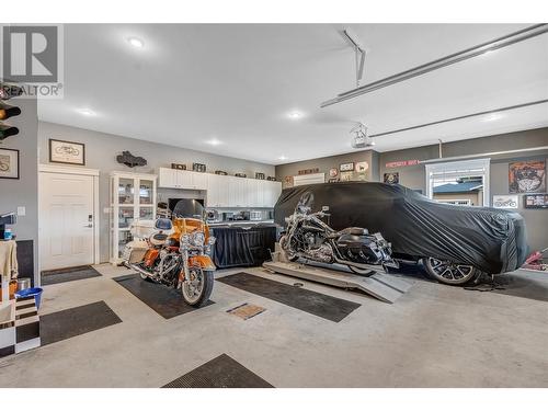 1715 Britton Road, Summerland, BC - Indoor Photo Showing Garage