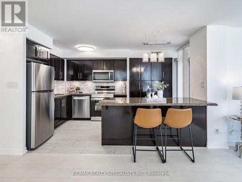 1906 - 3880 Duke Of York Boulevard, Mississauga, ON - Indoor Photo Showing Kitchen With Upgraded Kitchen