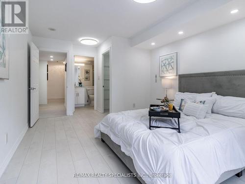 1906 - 3880 Duke Of York Boulevard, Mississauga, ON - Indoor Photo Showing Bedroom