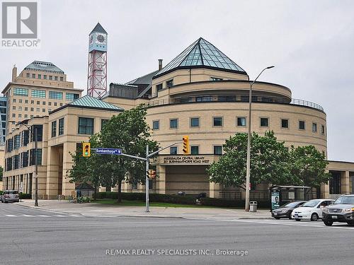 1906 - 3880 Duke Of York Boulevard, Mississauga, ON - Outdoor