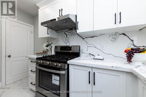 150 Magnolia Avenue, Toronto, ON - Indoor Photo Showing Kitchen