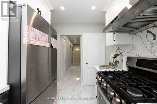 150 Magnolia Avenue, Toronto, ON - Indoor Photo Showing Kitchen