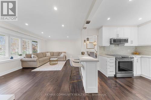 310 Friendship Avenue, Toronto, ON - Indoor Photo Showing Kitchen With Upgraded Kitchen