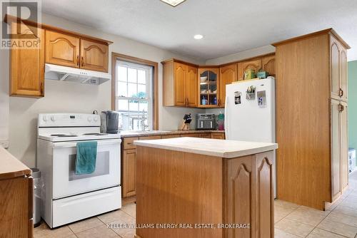 188 Valentia Road, Kawartha Lakes (Little Britain), ON - Indoor Photo Showing Kitchen