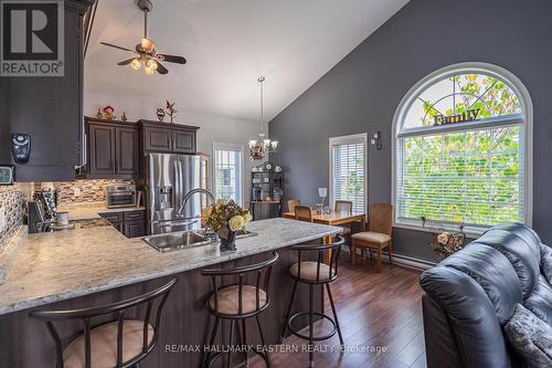 2904 - 300 Croft Street, Port Hope, ON - Indoor Photo Showing Kitchen With Upgraded Kitchen