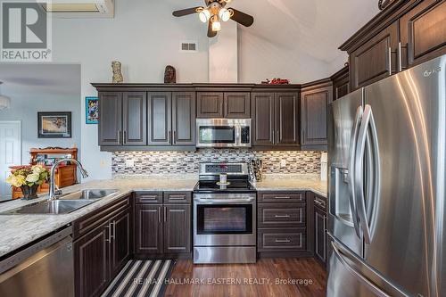 2904 - 300 Croft Street, Port Hope, ON - Indoor Photo Showing Kitchen With Stainless Steel Kitchen With Double Sink With Upgraded Kitchen