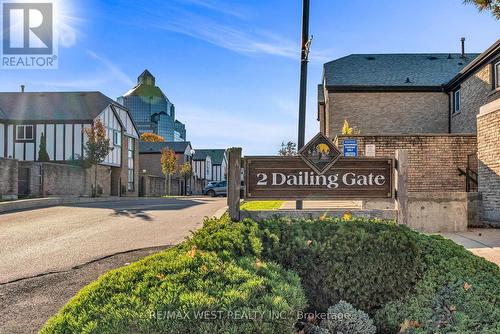 19 - 2 Dailing Gate, Toronto, ON - Outdoor