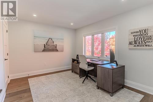 104 Fadine Road, Newmarket, ON - Indoor Photo Showing Office