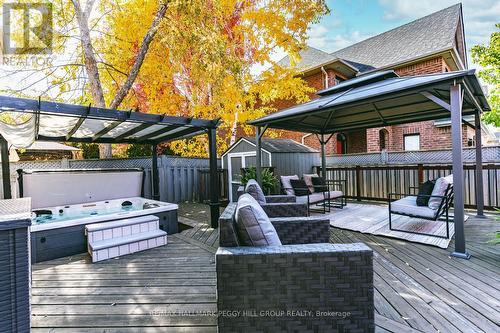 104 Fadine Road, Newmarket, ON - Outdoor With Deck Patio Veranda With Exterior