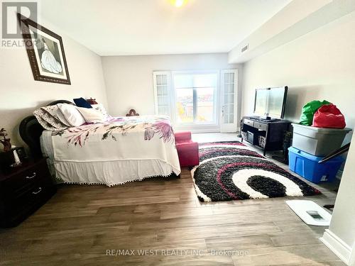 402 - 720 Yonge Street, Barrie, ON - Indoor Photo Showing Bedroom