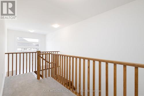 Upper - 114 Franklin Trail, Barrie, ON - Indoor Photo Showing Other Room