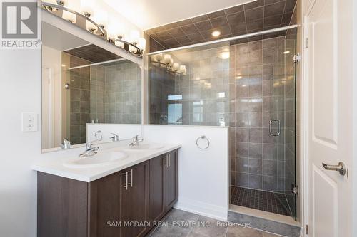 Upper - 114 Franklin Trail, Barrie, ON - Indoor Photo Showing Bathroom